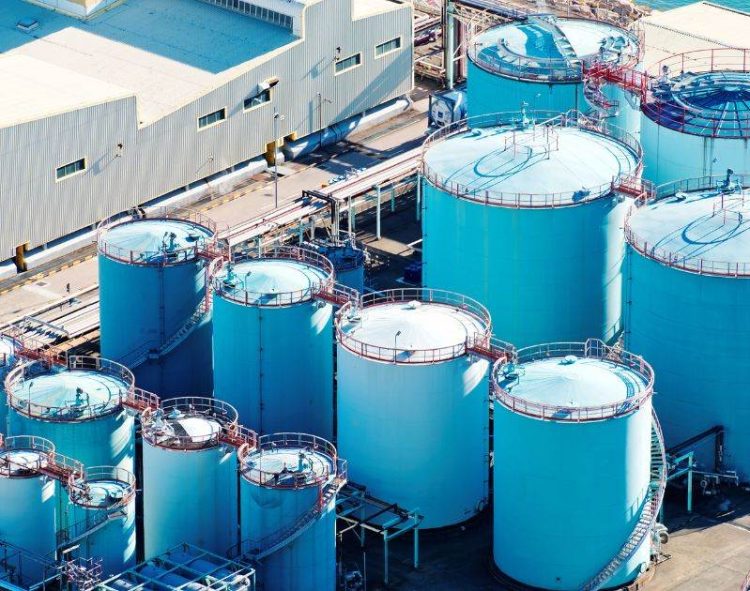 Giá Dầu Thô Tăng Cao Do Dự Kiến Nguồn Cung Toàn Cầu Sẽ Giữ Ở Mức Khan Hiếm