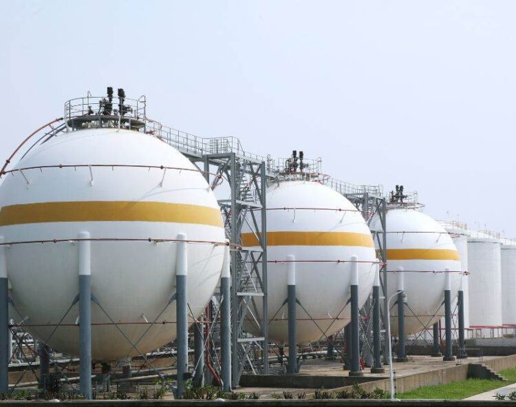 Giá Khí Đốt Tự Nhiên Tăng Mạnh Do Dự Báo Thời Tiết Ấm Lên Của Mỹ
