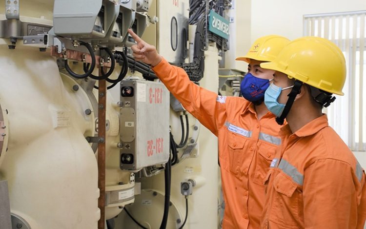 Giá bán lẻ điện sinh hoạt cao nhất gần 4.000 đồng một kWh từ 29/5