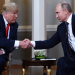 Cách Đàm Phán Ukraine: Mỹ – Nga Mỗi Bên Một Chiến Lược. Ông Trump bắt tay ông Putin tại cuộc gặp ở Phần Lan năm 2018. Ảnh: AFP