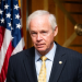 Quan chức chính quyền Biden bị yêu cầu đối chất về tình trạng sức khỏe của cựu tổng thống. Thượng nghị sĩ Ron Johnson tại thủ đô Washington, Mỹ, hôm 3/4. Ảnh: Reuters