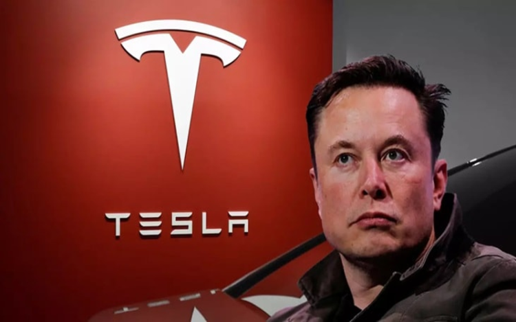 Elon Musk phủ nhận khả năng rời Tesla, khẳng định gắn bó ít nhất 5 năm tới