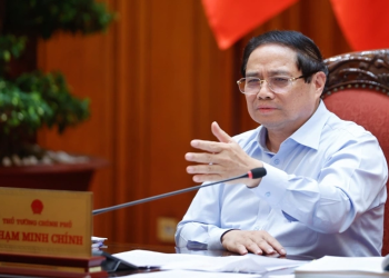 Thủ tướng: Tại sao hàng giả lọt lưới dù có kho bãi, vận chuyển, mua bán?. Thủ tướng Phạm Minh Chính phát biểu chiều 19/5. Ảnh: Nhật Bắc