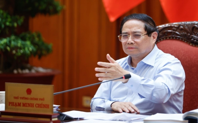 Thủ tướng: Tại sao hàng giả lọt lưới dù có kho bãi, vận chuyển, mua bán?. Thủ tướng Phạm Minh Chính phát biểu chiều 19/5. Ảnh: Nhật Bắc