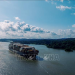 Người dân Panama phản đối kế hoạch Mỹ tăng hiện diện an ninh gần kênh đào. Con tàu di chuyển qua kênh đào Panama ở Panama City, Panama. Ảnh tư liệu: THX/TTXVN