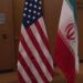 Eo biển Hormuz về cơ bản vẫn bị đóng cửa. Lưu lượng hàng hóa không thể trở lại bình thường. Các nhà xuất khẩu vùng Vịnh không thể vận chuyển dầu thô, khí hóa lỏng (LNG) và các sản phẩm lọc dầu với quy mô lớn. Điều này đã thể hiện rõ qua giá cả. Giá dầu Brent đã tăng gần 5% vào thứ Năm, giao dịch trên 99 đô la một thùng và vẫn cao hơn khoảng 36% kể từ khi chiến tranh bắt đầu vào cuối tháng Hai.