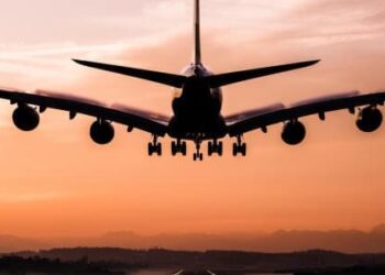 Theo Air Canada, tất cả các chuyến bay từ Toronto và Montreal đến Sân bay Quốc tế John F. Kennedy sẽ bị tạm ngừng từ ngày 1 tháng 6 năm 2026 và sẽ hoạt động trở lại vào ngày 25 tháng 10 năm 2026, đồng thời các chuyến bay đến Salt Lake City và Jacksonville cũng sẽ bị tạm ngừng. Tuy nhiên, Air Canada vẫn sẽ duy trì dịch vụ đến khu vực New York thông qua sân bay LaGuardia và Newark, với khoảng 34 chuyến bay khởi hành mỗi ngày từ khắp Canada.